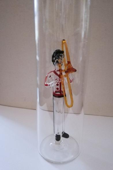 Glasflasche Geschenkflasche mit Sujet Zugposaunenspieler